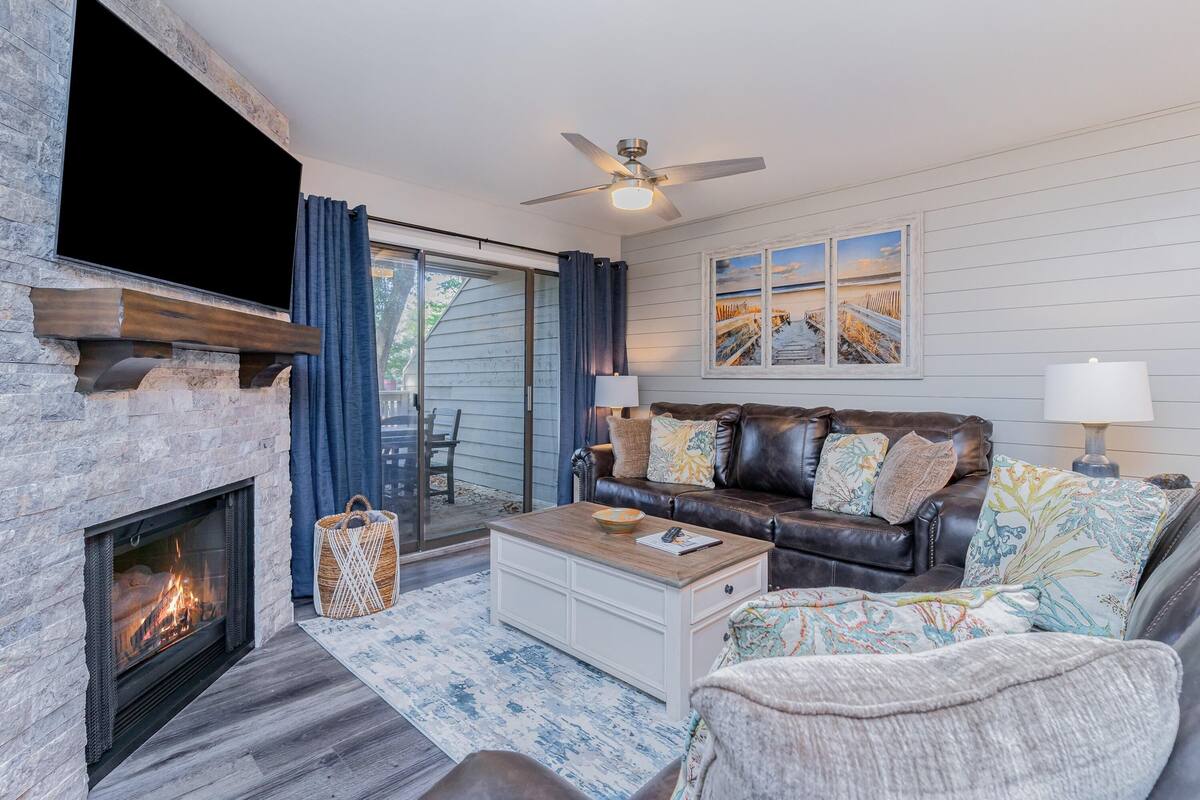 Villa, 2 Bedrooms | Living room