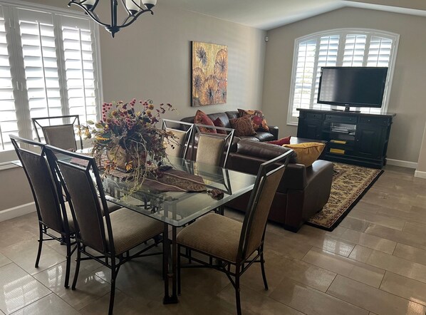 Interior - Desert Ridge * Location Location Location (Phoenix)