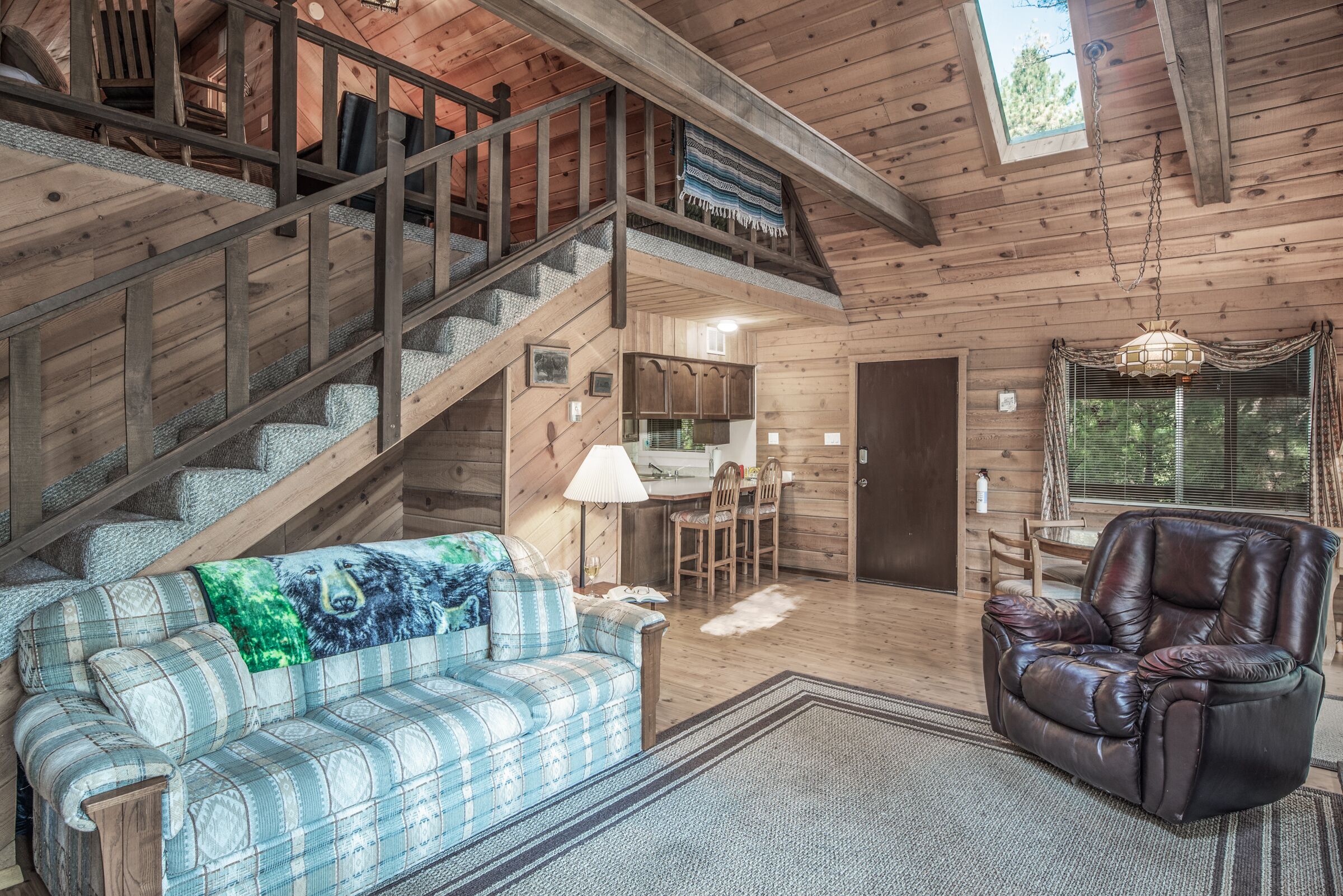 Rock'Inn Pines | Riverside, Walk to Town!