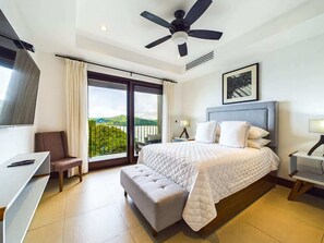 3 slaapkamers, een strijkplank/strijkijzer, reisbedje, gratis wifi