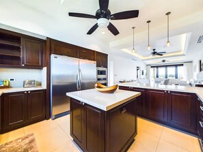 Køleskab, mikrobølgeovn, ovn, opvaskemaskine