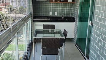 Superior Apartment | Outdoor dining