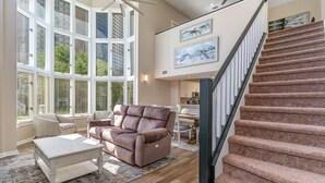 Villa, 4 Bedrooms | Living room - Kingston Residences Resort 3 and 4 Bedroom Villas (Myrtle Beach)