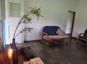 Una Smart TV, libros