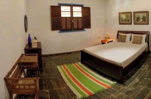 4 dormitorios, tabla de planchar con plancha, wifi gratis y ropa de cama