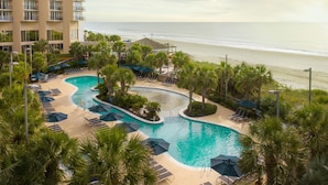 Outdoor pool - Kingston Residences Lake View Villas (Myrtle Beach)