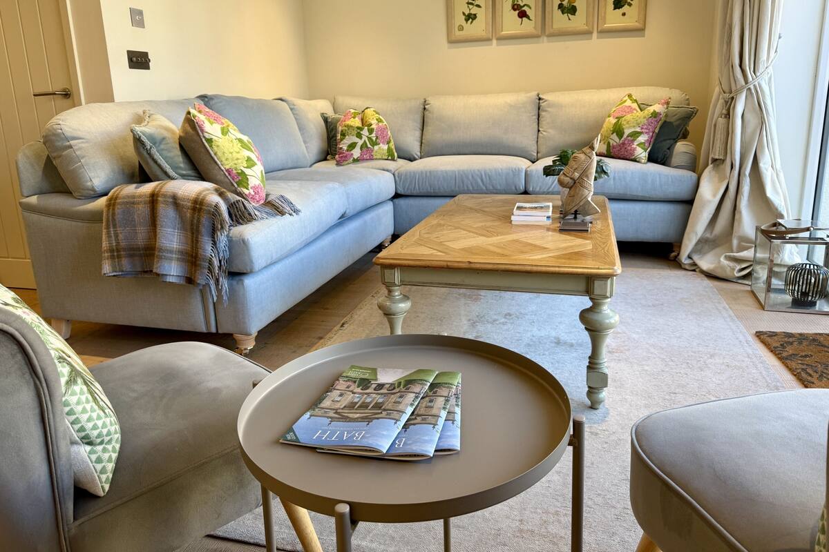 Classic House, Ensuite | Lounge