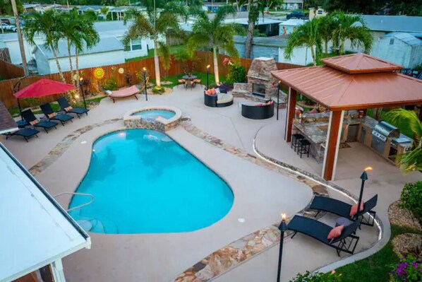 Outdoor pool, a heated pool