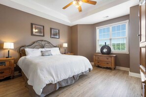 Condo, Multiple Beds, Balcony, Mountain View (Blue Bird Hideaway) | 2 bedrooms, individually decorated, individually furnished, free WiFi - Blue Bird Hideaway - Near Silver Dollar City (Branson)