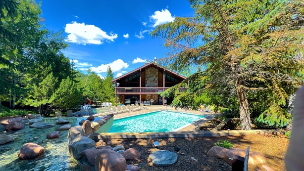 Piscine extérieure