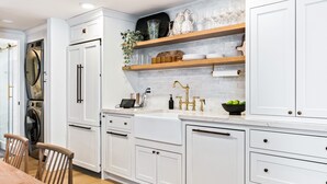 Appart'hôtel, plusieurs lits, bain à remous, vue montagne | Cuisine privée