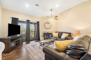 Condo, Multiple Beds, Patio, Golf View (Makin' Memories 2) | Living area | 55-inch flat-screen TV with digital channels - Makin' Memories 2 - Community Indoor Pool (Branson)