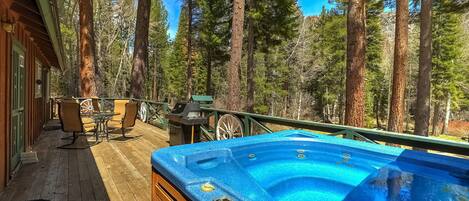 House, Multiple Beds, Hot Tub, Mountain View | Spa