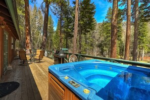 Casa, varias camas, hidromasaje, vista a la montaña | Spa