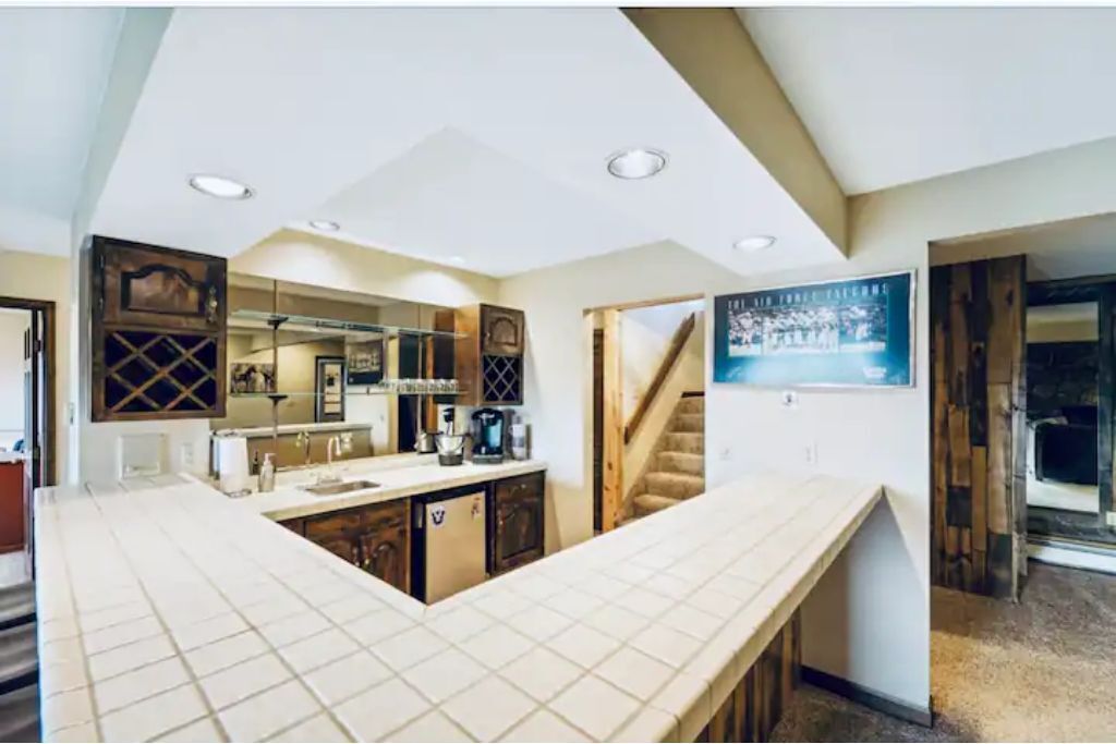 *NEW!!* Country setting near AFA, Venues, & Lake