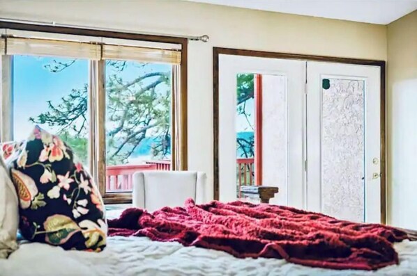 4 bedrooms, free WiFi, bed sheets