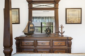 Condo, nhiều giường, ban công, quang cảnh vườn (Nantucket at the Pointe) | 3 phòng ngủ, trang trí khác biệt