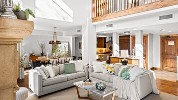 Apartment, Multiple Beds, Mountain View | Property grounds