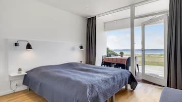 2 bedrooms, WiFi (free)