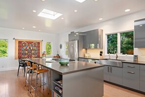 House, Multiple Beds, Patio, Ocean View (Shoreline Park House - 30-night min) | Private kitchen | Fridge, microwave, oven, stovetop - Shoreline Park House (Santa Barbara)