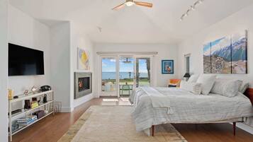 House, Multiple Beds, Patio, Ocean View (Shoreline Park House - 30-night min) | 4 bedrooms, individually decorated, individually furnished, desk