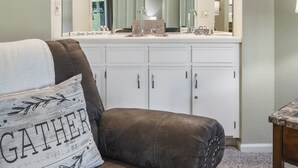 Unclassified image, 2 of 51, button - Wimbledon Pointe (Branson)