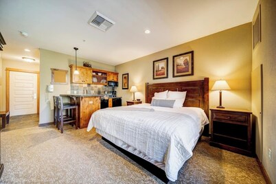 Silver Mtn Studio Condo Ski - Mtn Bike- Hiking