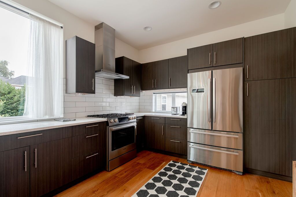 Minimalist 2BR+Office For Family Or Business Stays