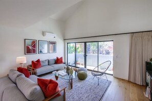 Smart TV, books, music library, stereo