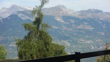 Vue depuis lâhĂ©bergement