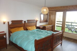 3 habitaciones, tabla de planchar con plancha y wifi gratis