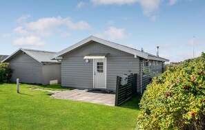 Exterior - Gorgeous home in Løkken with kitchen (Løkken)