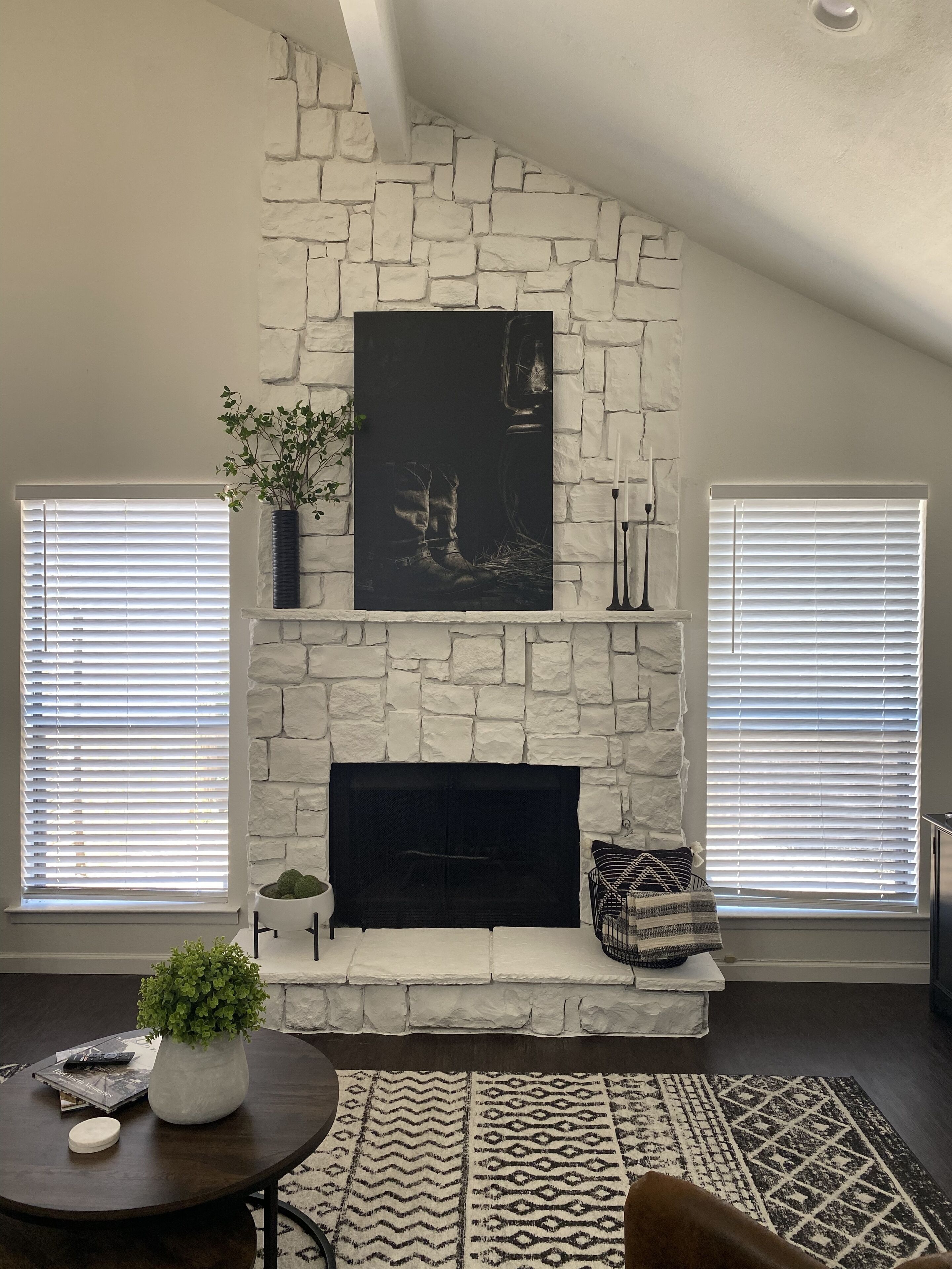 Home 15 min from AT&T Stadium. Ballpark in Arlington, Six Flags, DFW Airport.