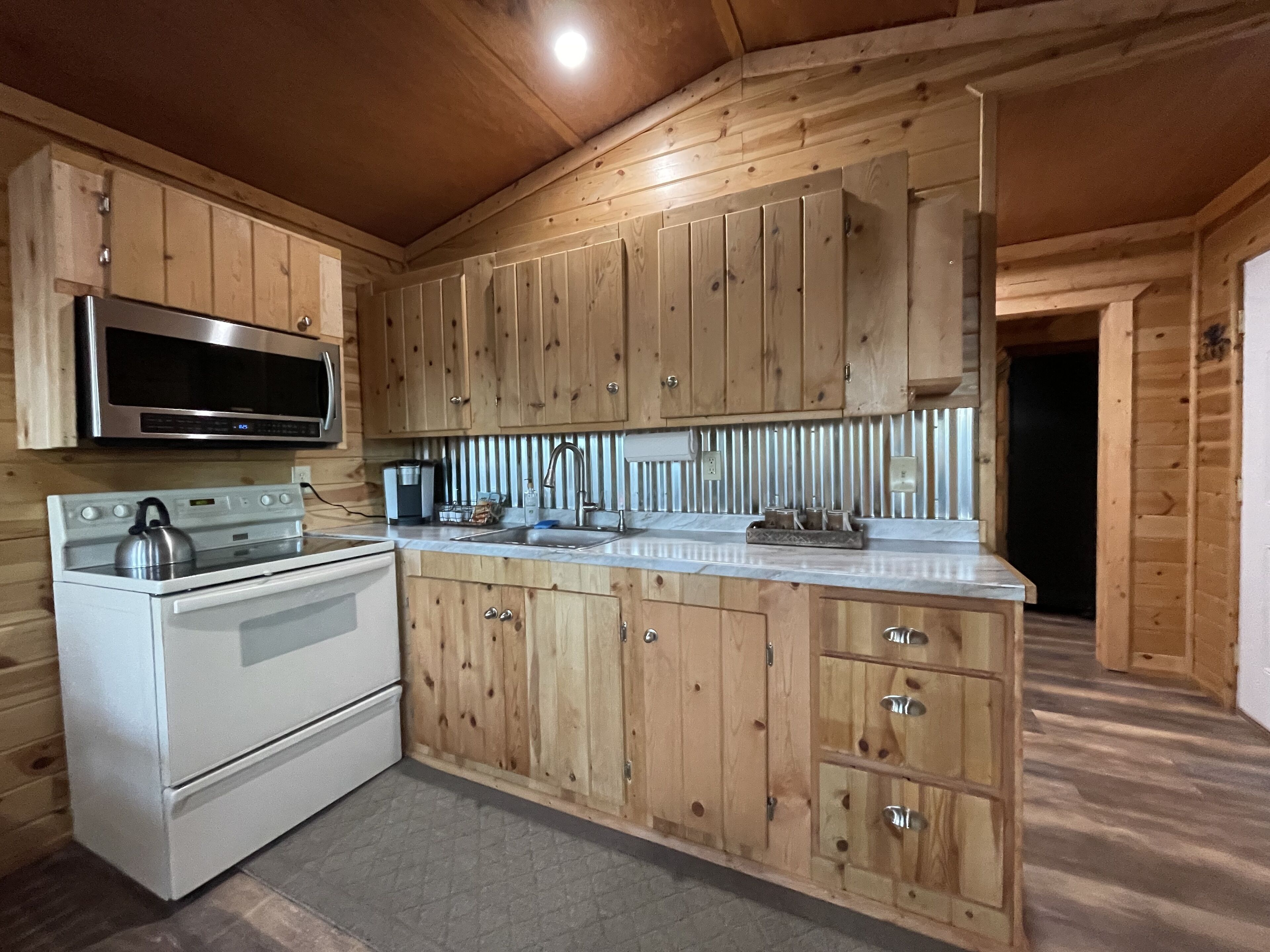 Cozy Country Cabin With Beautiful Bridger Views!