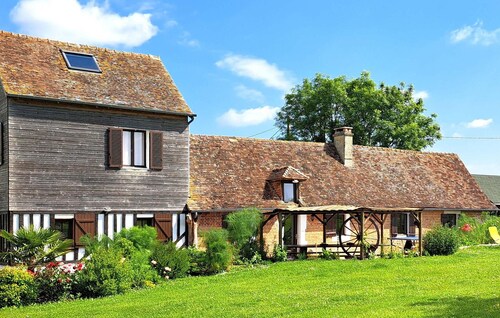 Stunning home in Grandmesnil