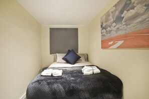 Apartment, Private Bathroom - Short Stay Bristol - Church Apartment (Bristol)