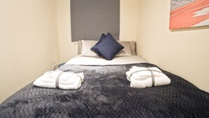 Unclassified image, 3 of 19, button - Short Stay Bristol - Church Apartment (Bristol)