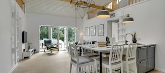 3 bedroom gorgeous home in Lundby