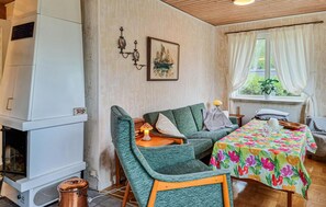 TV, fireplace, DVD player - 3 bedroom lovely home in Munkedal (Munkedal)