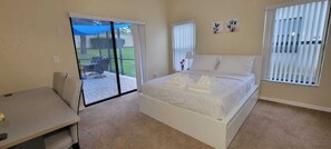 4 habitaciones, caja de seguridad en la habitación y escritorio 