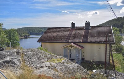 3 bedroom amazing home in Drangedal