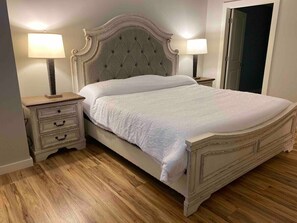 2 Schlafzimmer, Schreibtisch, kostenloses WLAN, Bettwäsche