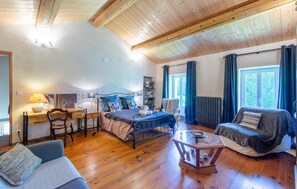 3 Schlafzimmer, Reisekinderbett, kostenloses WLAN, Bettwäsche
