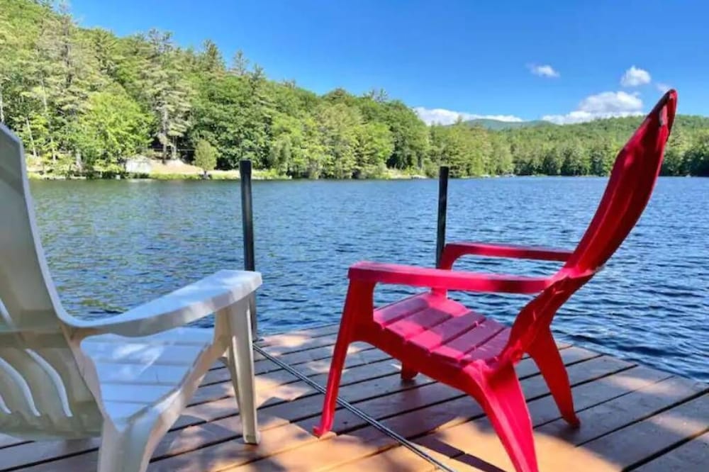 Lakeside Haven - Ice fishing, Snowmobiling, Skiing