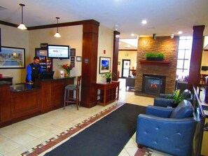 Lobby - Suite Near Rochester University | Gym Access (Rochester)
