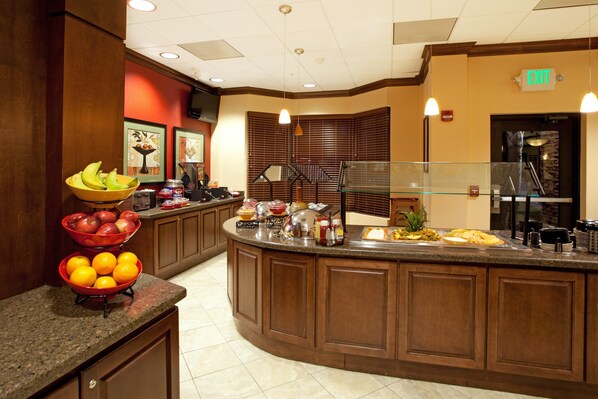 Dining - King Studio | Less than 1 Mile from USC (Columbia)