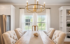 Dining - Luxury Home Walk to Beach / Restaurants EV Charger / new construction built 2022 (Gulfport)