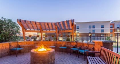 King Suite | Perfect for Business Travelers