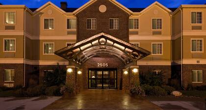 Studio | Free Breakfast + Indoor Pool + Hot Tub