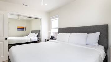 2 Schlafzimmer, Bügeleisen/Bügelbrett, Reisekinderbett, kostenloses WLAN